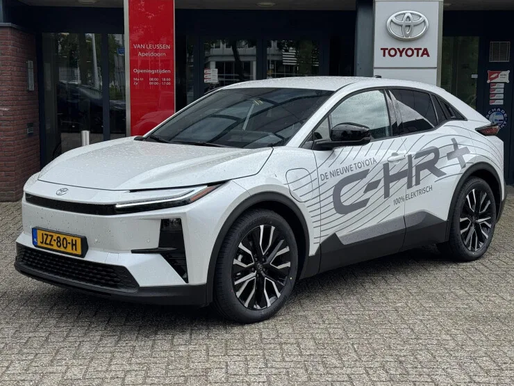 Toyota C hr (2026) — foto 1