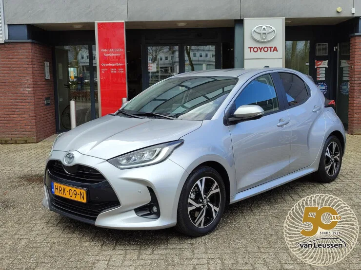 Toyota Yaris (2025) — foto 1
