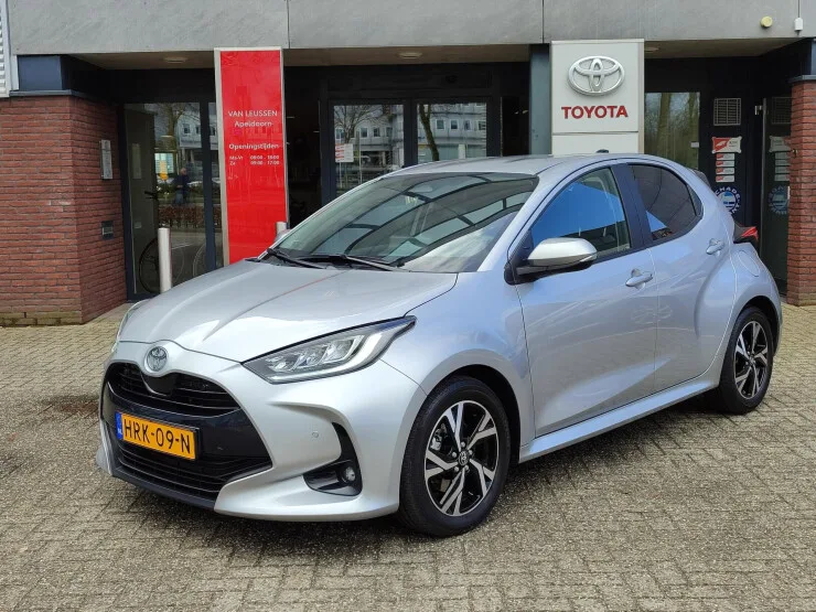Toyota Yaris (2025) — foto 1