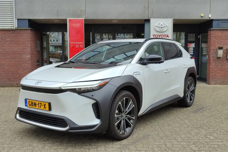 Toyota bZ4X (2024)