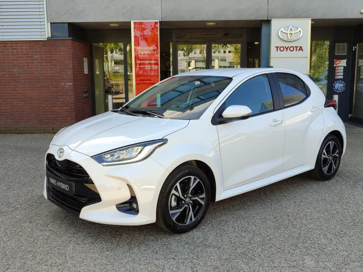 Toyota Yaris (2026) — foto 1