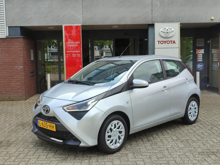 Toyota Aygo (2021) — foto 1