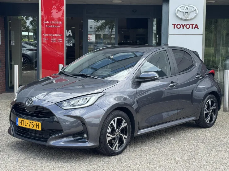 Toyota Yaris (2025) — foto 1