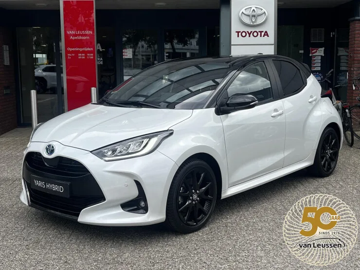 Toyota Yaris (2022) — foto 1