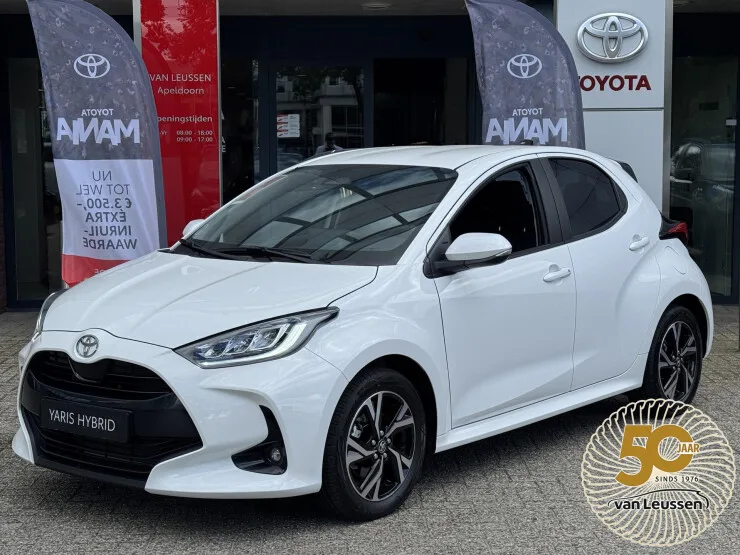 Toyota Yaris (2025) — foto 1