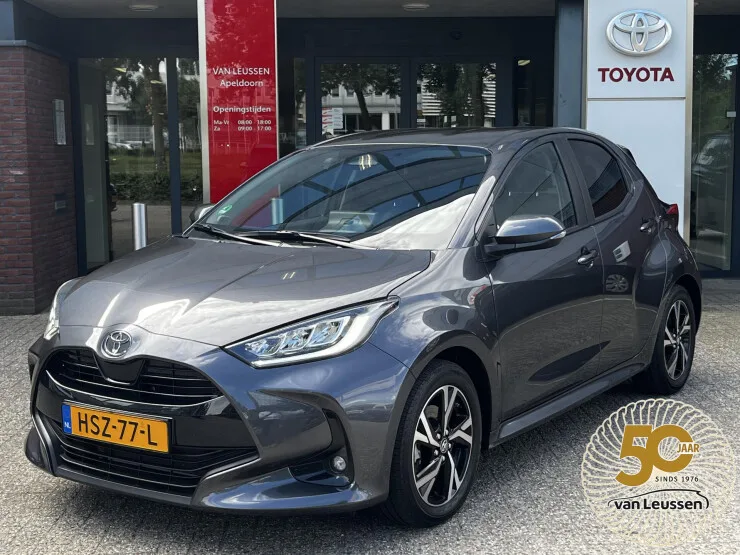 Toyota Yaris (2025) — foto 1