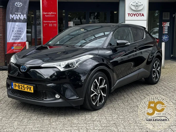 Toyota C hr (2018) — foto 1