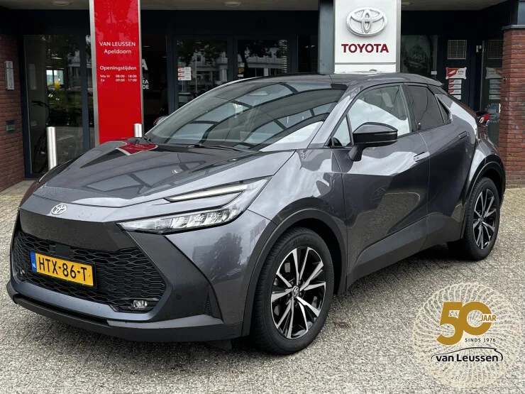 Toyota C hr (2025) — foto 1