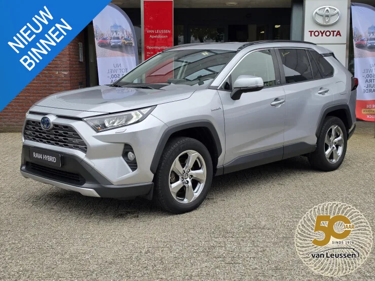 Toyota RAV4 (2021) — foto 1