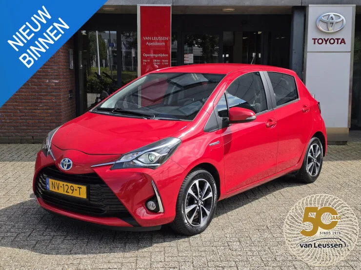 Toyota Yaris (2017) — foto 1