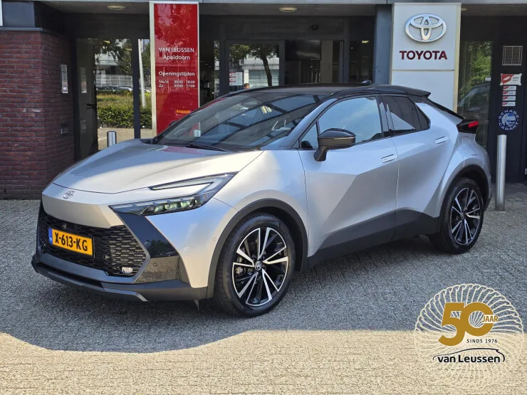 Toyota C hr (2024) — foto 1