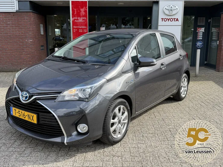 Toyota Yaris (2016) — foto 1