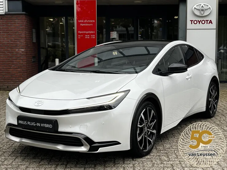 Toyota Prius (2025) — foto 1