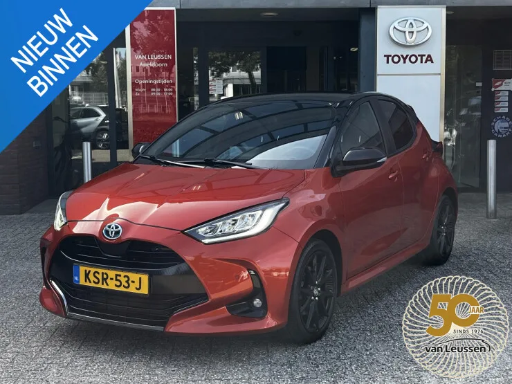 Toyota Yaris (2023) — foto 1