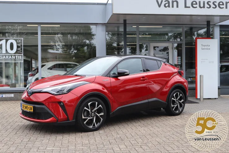 Toyota C hr (2020) — foto 1