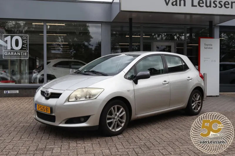 Toyota Auris (2010)