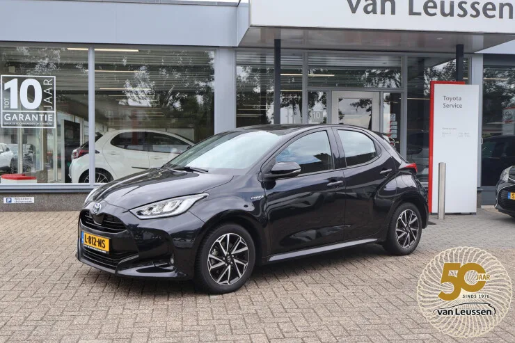 Toyota Yaris (2021) — foto 1