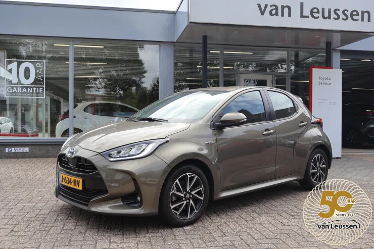 Toyota Yaris (2020) — foto 1