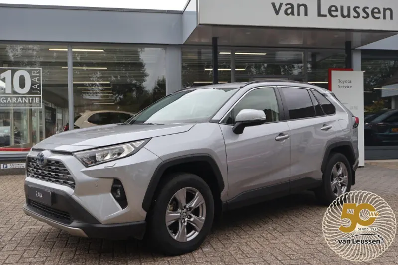 Toyota RAV4 (2024)