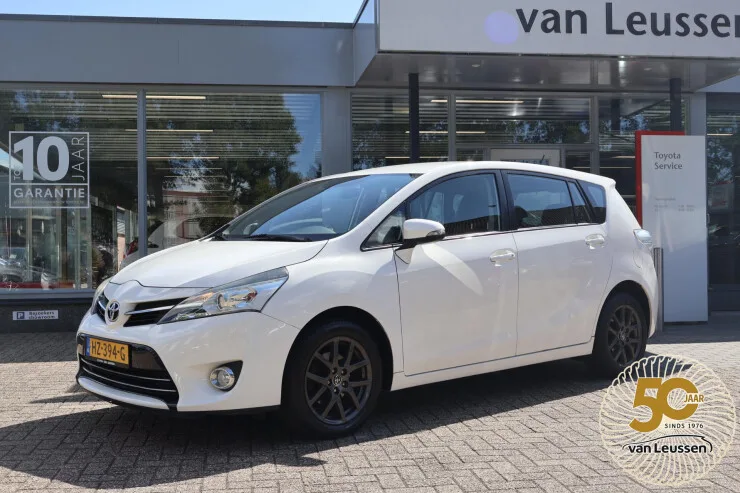 Toyota Verso (2015) — foto 1