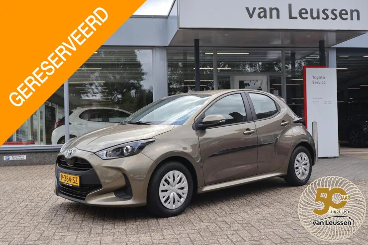 Toyota Yaris (2022) — foto 1