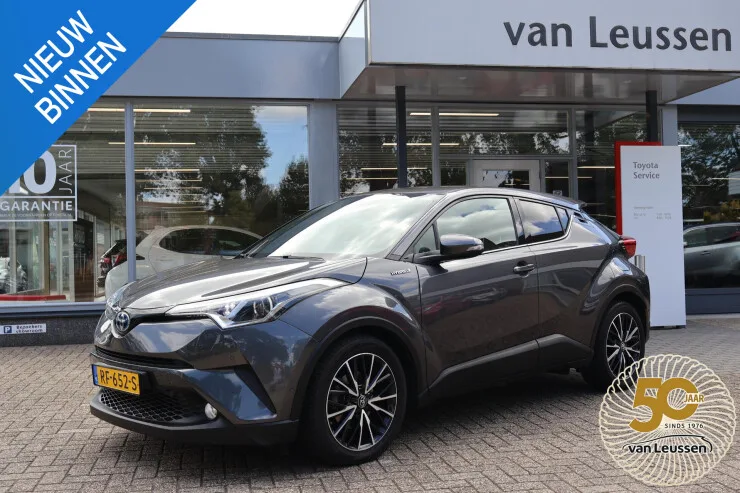 Toyota C-HR (2017) — foto 1