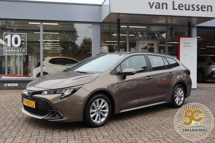 Toyota Corolla (2023) — foto 1
