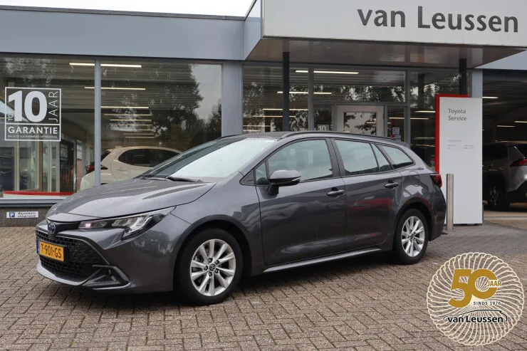 Toyota Corolla (2023) — foto 1