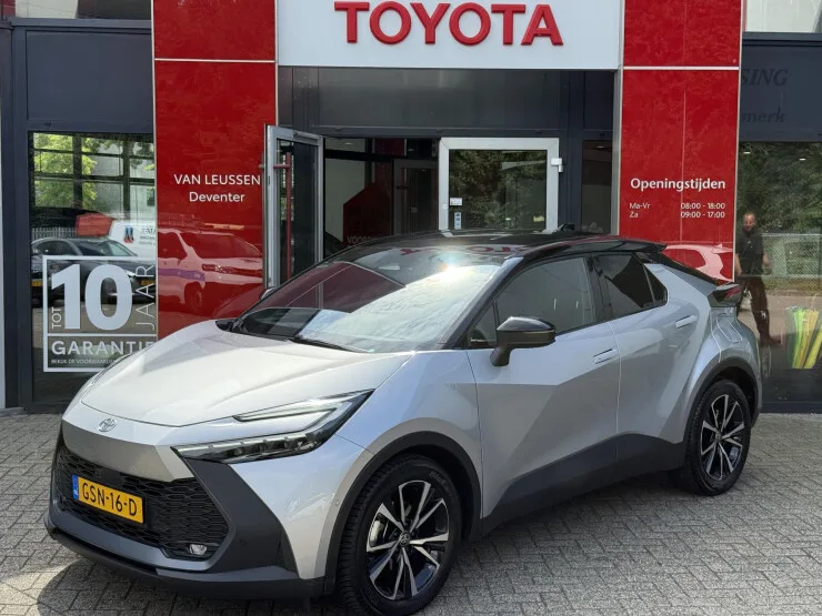Toyota C hr (2024) — foto 1