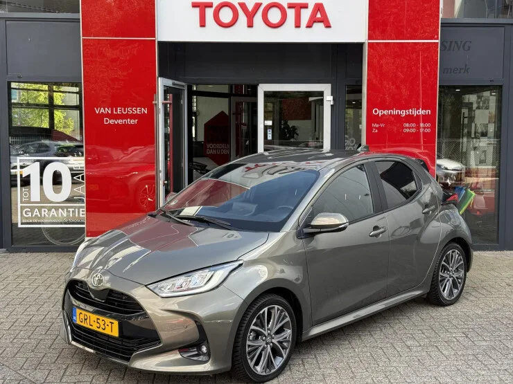 Toyota Yaris (2024) — foto 1