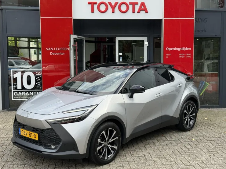 Toyota C hr (2024) — foto 1