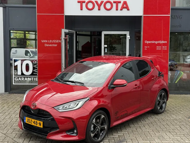 Toyota Yaris (2025) — foto 1