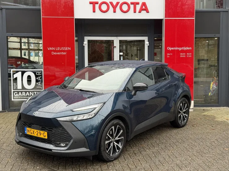 Toyota C hr (2025) — foto 1