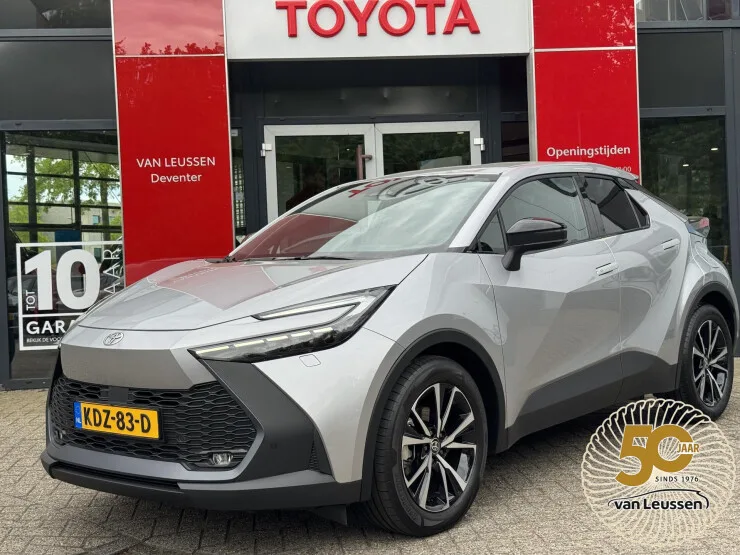 Toyota C hr (2024) — foto 1