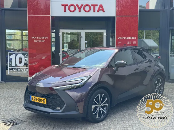 Toyota C hr (2024) — foto 1