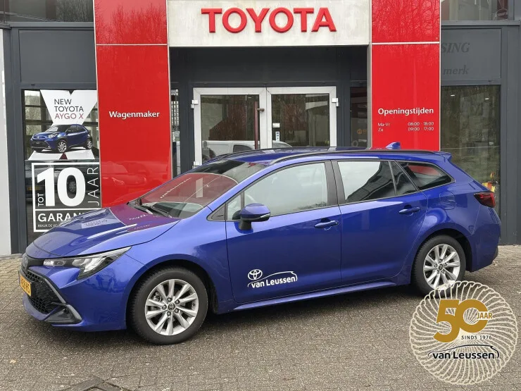 Toyota Corolla (2023) — foto 1