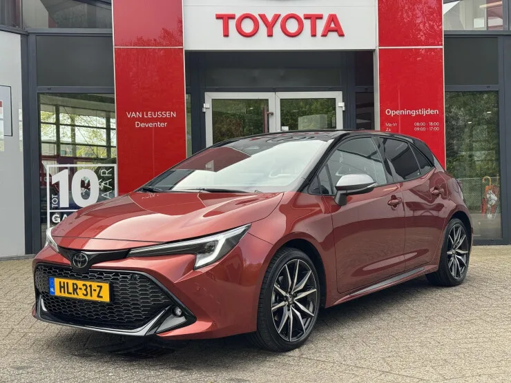 Toyota Corolla (2025) — foto 1