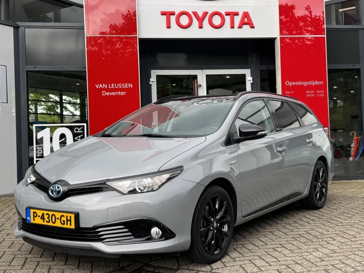 Toyota Auris (2018) — foto 1