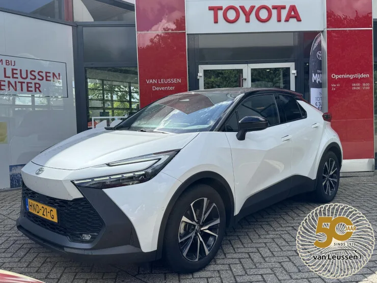 Toyota C hr (2025) — foto 1