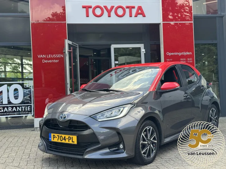 Toyota Yaris (2022) — foto 1