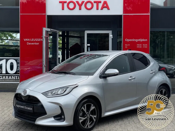 Toyota Yaris (2025) — foto 1