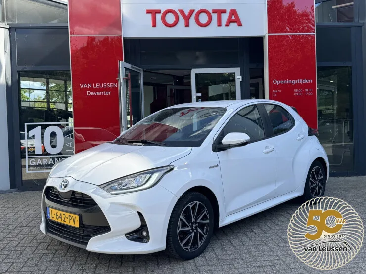 Toyota Yaris (2021) — foto 1