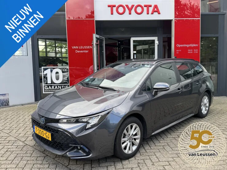 Toyota Corolla (2023) — foto 1