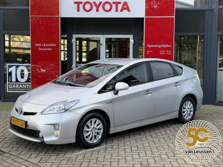 Toyota Prius (2013) — foto 1