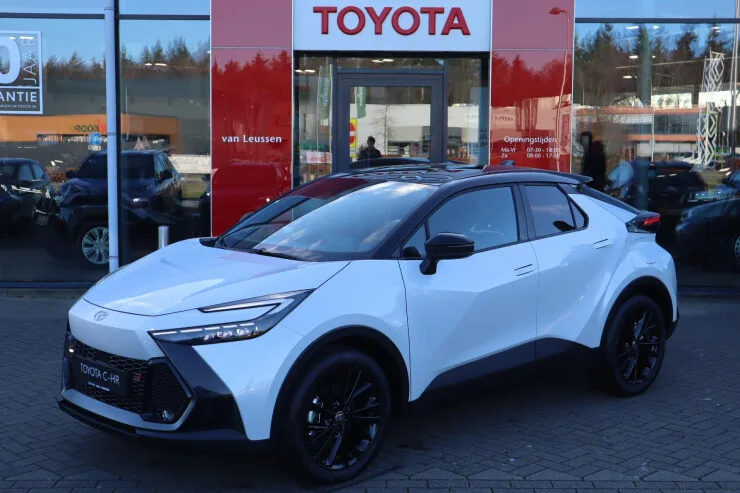 Toyota C hr (2026) — foto 1