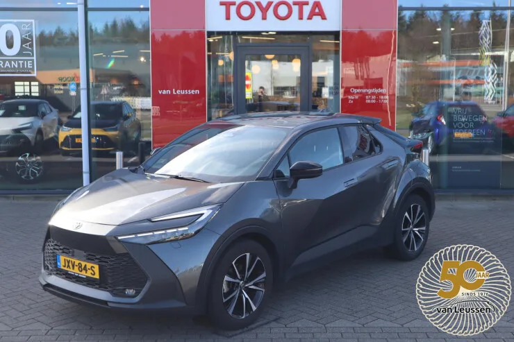 Toyota C hr (2024) — foto 1