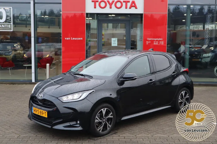 Toyota Yaris (2025) — foto 1