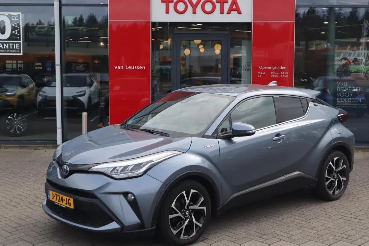 Toyota C hr (2020) — foto 1