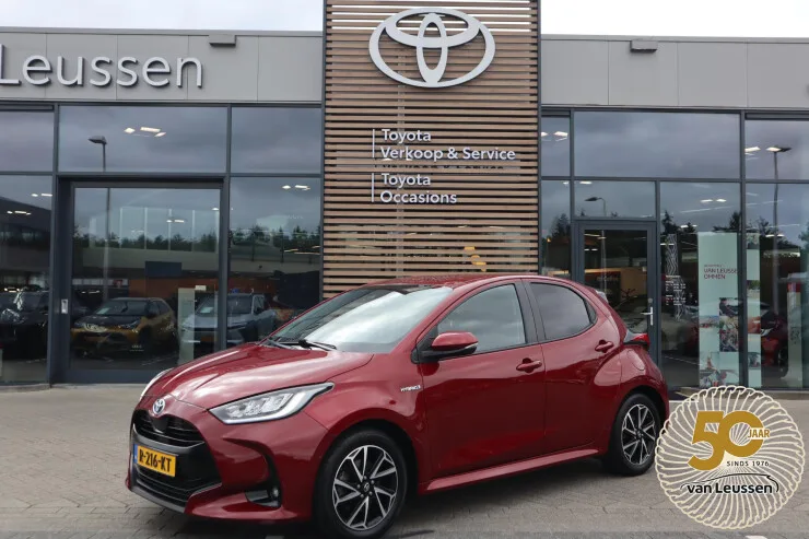Toyota Yaris (2021) — foto 1