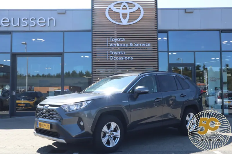 Toyota RAV4 (2021)